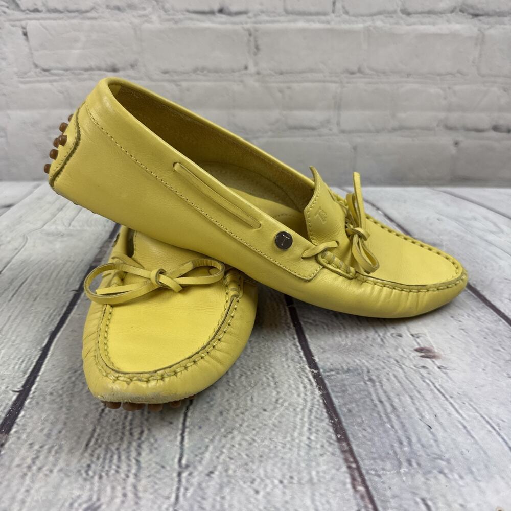 TOD'S Pastel Pale Yellow Patent Leather Loafer Flat Woman’s Shoes Size US 7